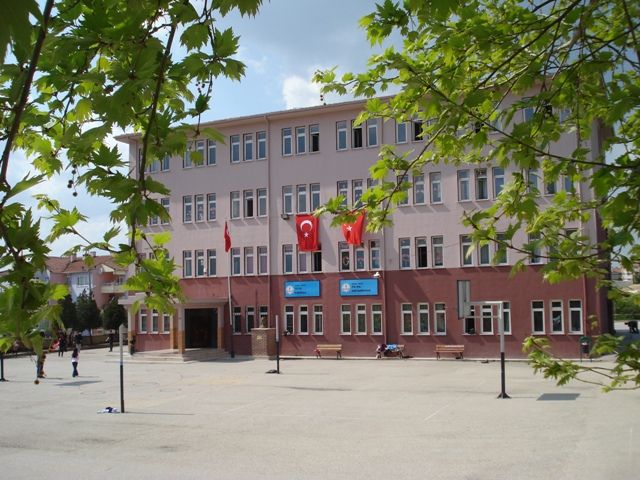 75.yıl İlkokulu 