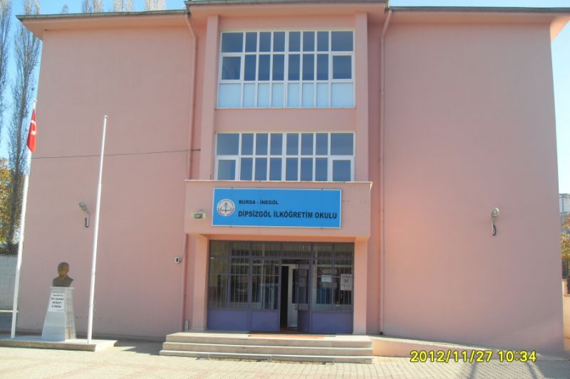 Dipsizgöl İlkokulu 