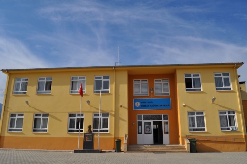 Edebey İlkokulu 