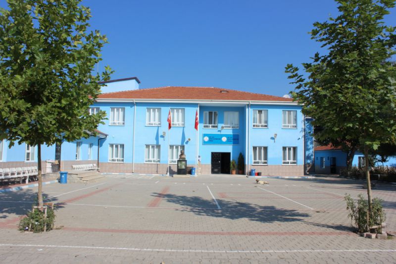 Akhisar Ortaokulu 