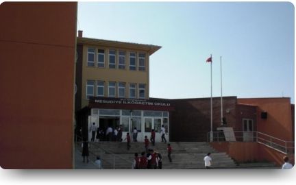 Mesudiye Ortaokulu 