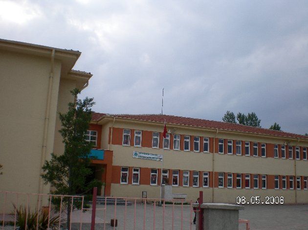 Cumhuriyet İlkokulu 