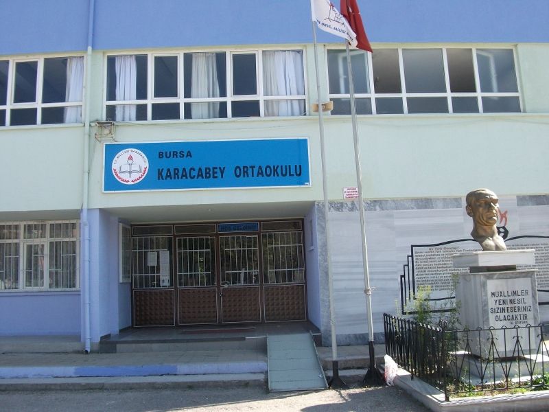 Karacabey Ortaokulu 