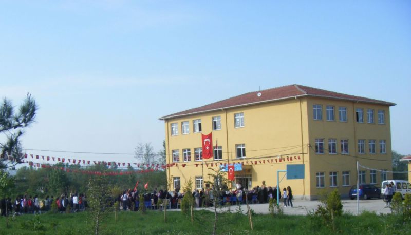 Şehit Bilal Kanat Ortaokulu 