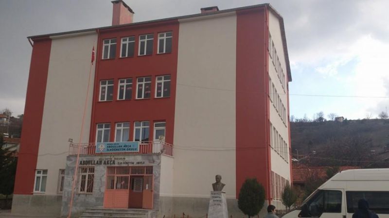 Abdullah Akça İlkokulu 