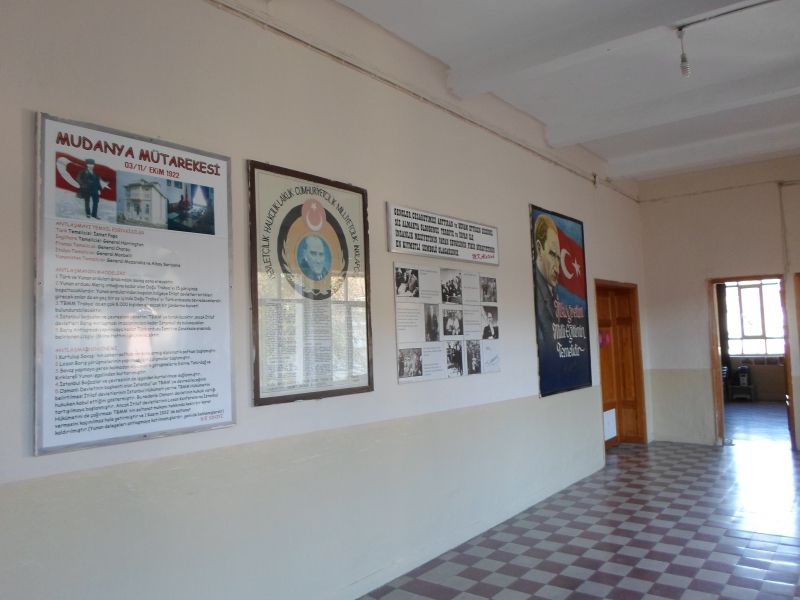 12 Eylül İlkokulu 