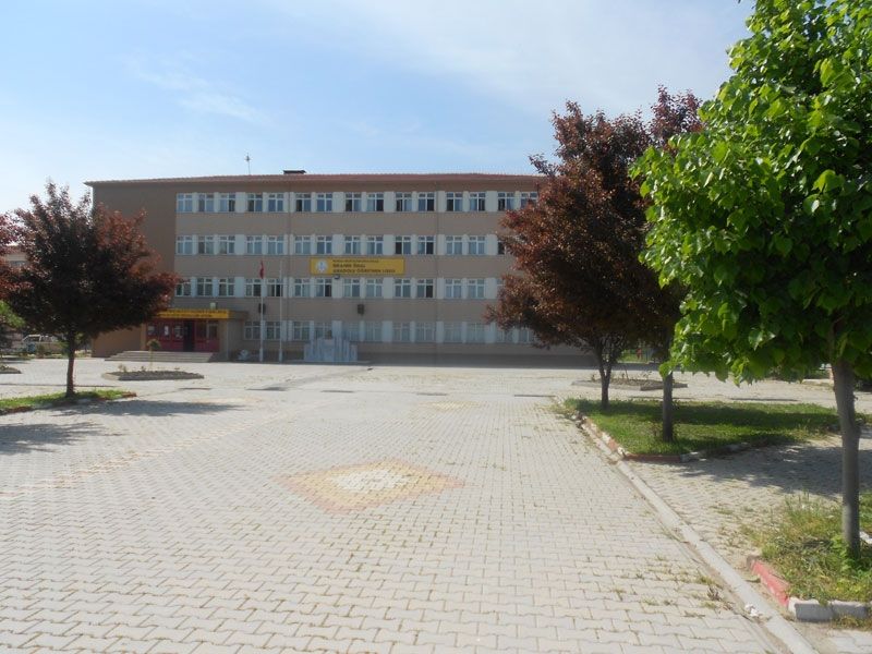 İbrahim Önal Fen Lisesi 