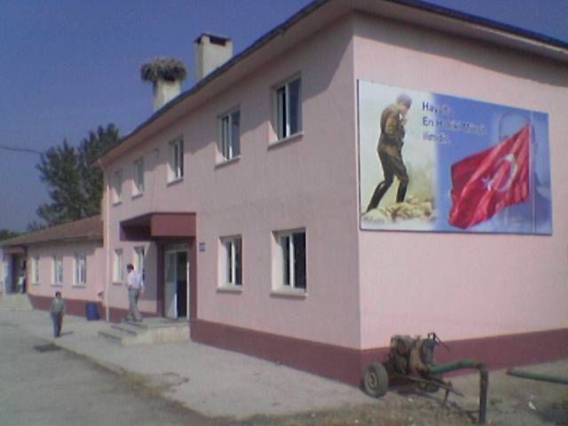 Ovaazatlı İlkokulu 