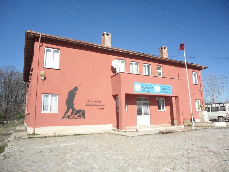 Sincansarnıç İlkokulu 