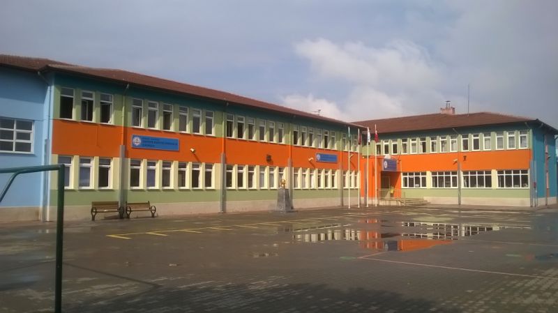 Işıktepe Rüveyde Dörtçelik İlkokulu 