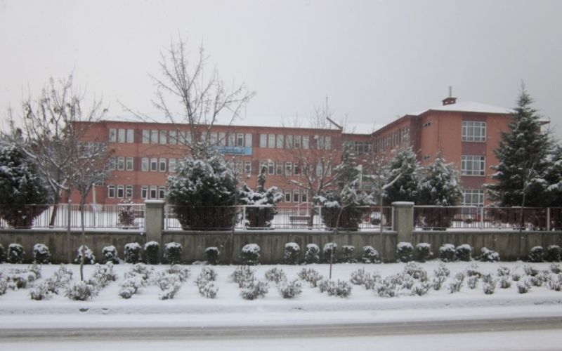 Vahide Aktuğ Ortaokulu 