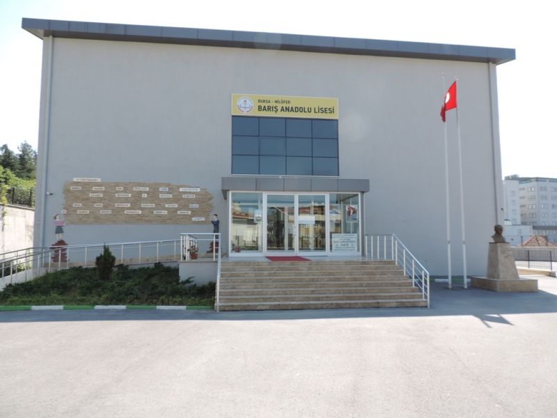 Bariş Anadolu Lisesi 