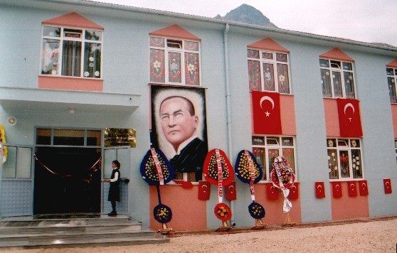 Gurleler Orhan Öcalgiray İlkokulu 