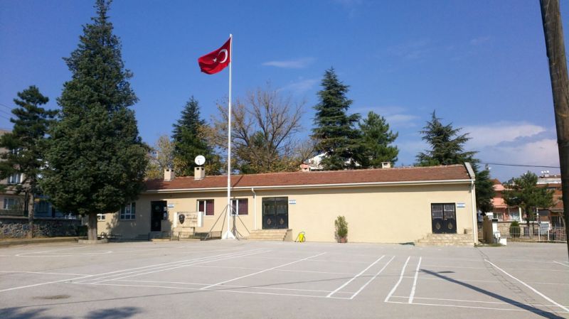 Hamitler Adnan Türkay İlkokulu 