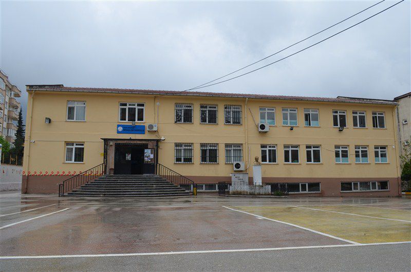 Bisaş Ortaokulu 