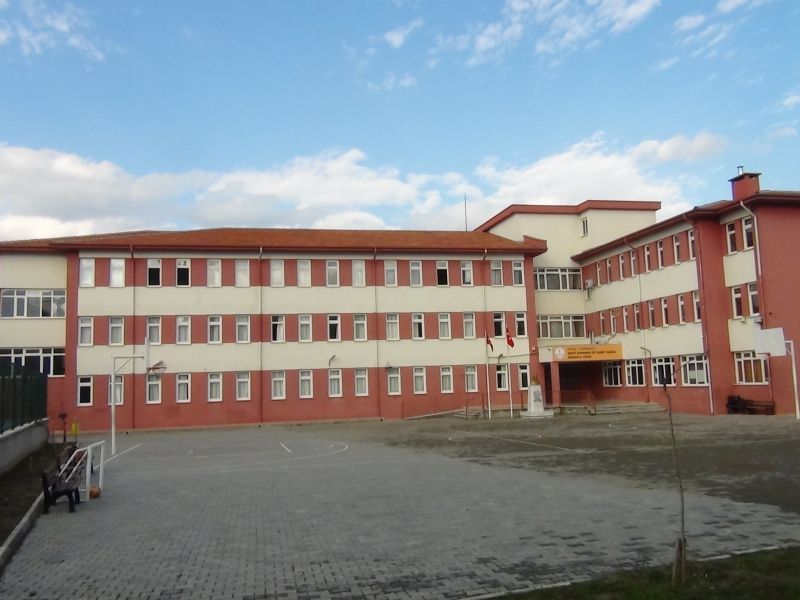 Şehit Komando Er Samet Saraç Anadolu Lisesi 