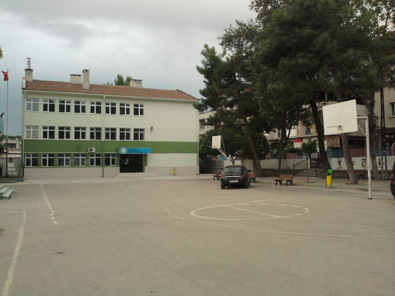 Hatice Salih İmam Hatip Ortaokulu 