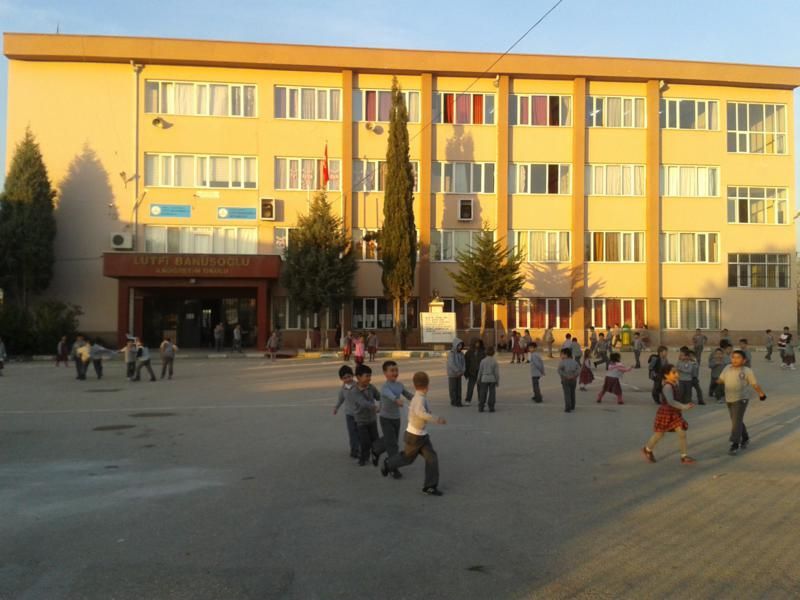 Lütfi Banuşoğlu İlkokulu 