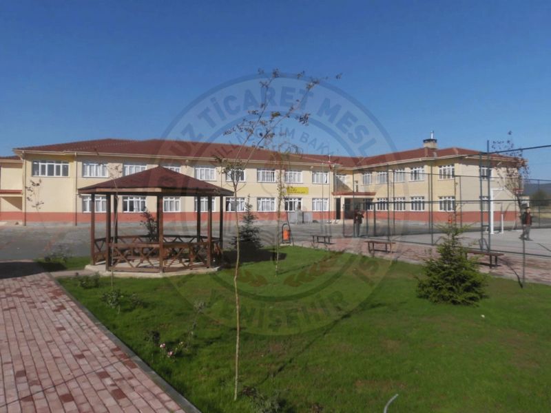 İlhan Oğuz Mesleki Ve Teknik Anadolu Lisesi 
