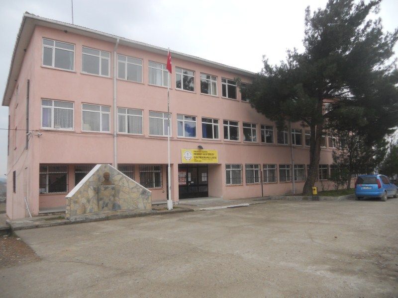 Mehmet Akif Ersoy Çok Programlı Anadolu Lisesi 