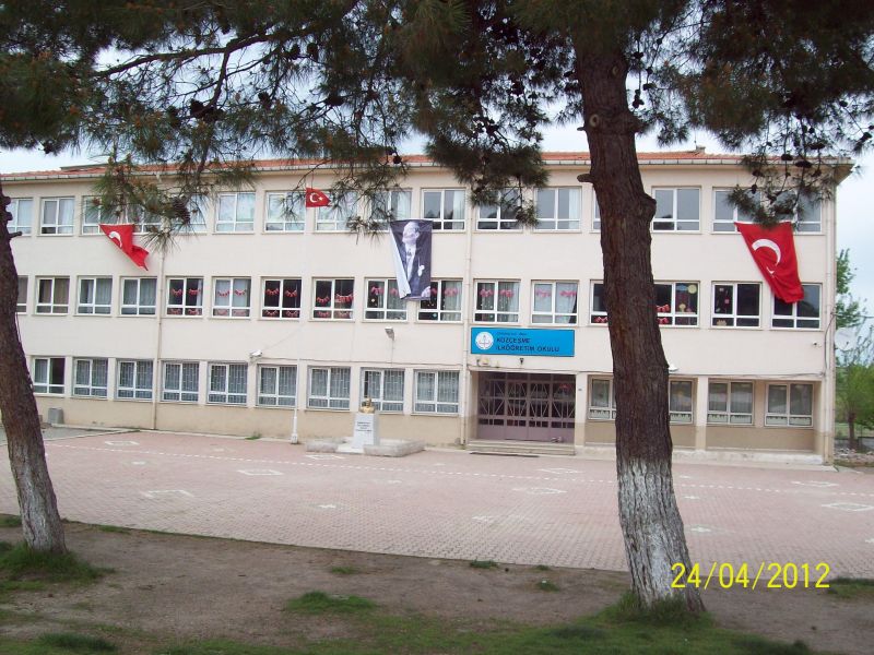 Kozçeşme Ortaokulu 