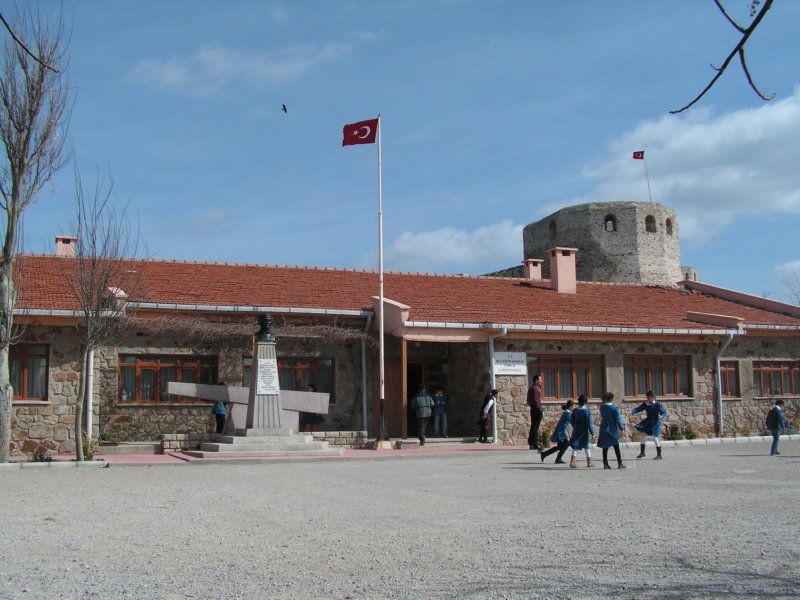 İstiklal Ortaokulu 