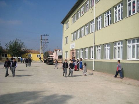 Evreşe Orgeneral Nurettin Ersin Ortaokulu 