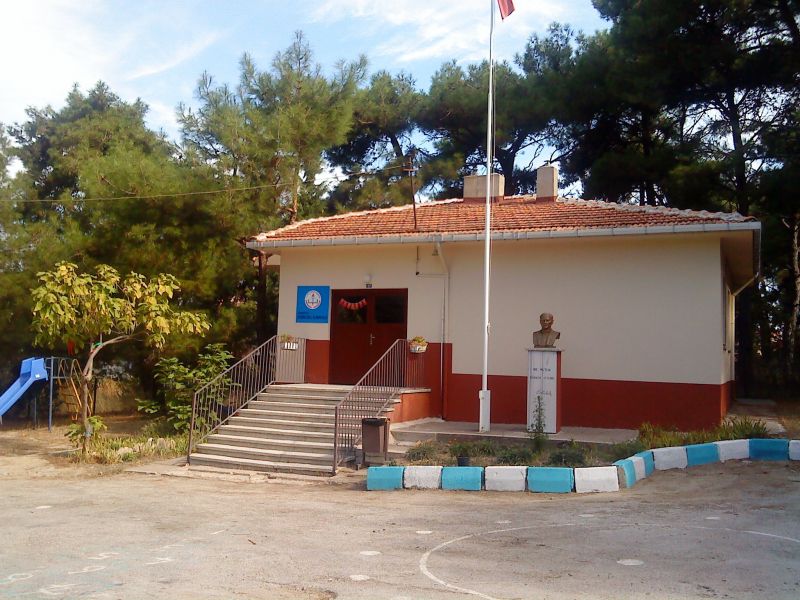 Güzelyali İlkokulu 
