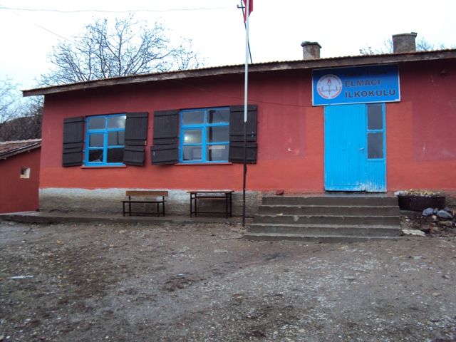Elmacı İlkokulu 