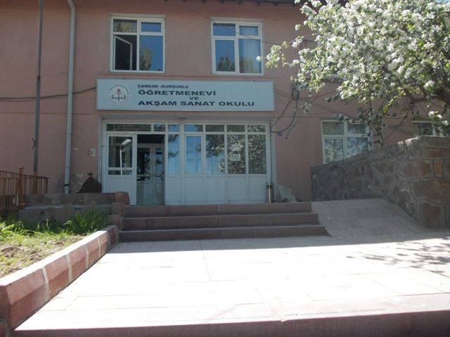 Öğretmen Evi Ve Akşam Sanat Okulu 