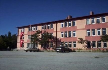 Cumhuriyet İlkokulu 