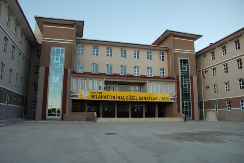 Selahattin İnal Güzel Sanatlar Lisesi 