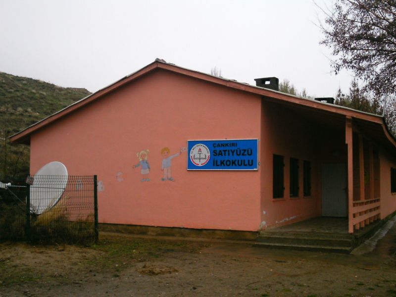 Satıyüzü İlkokulu 