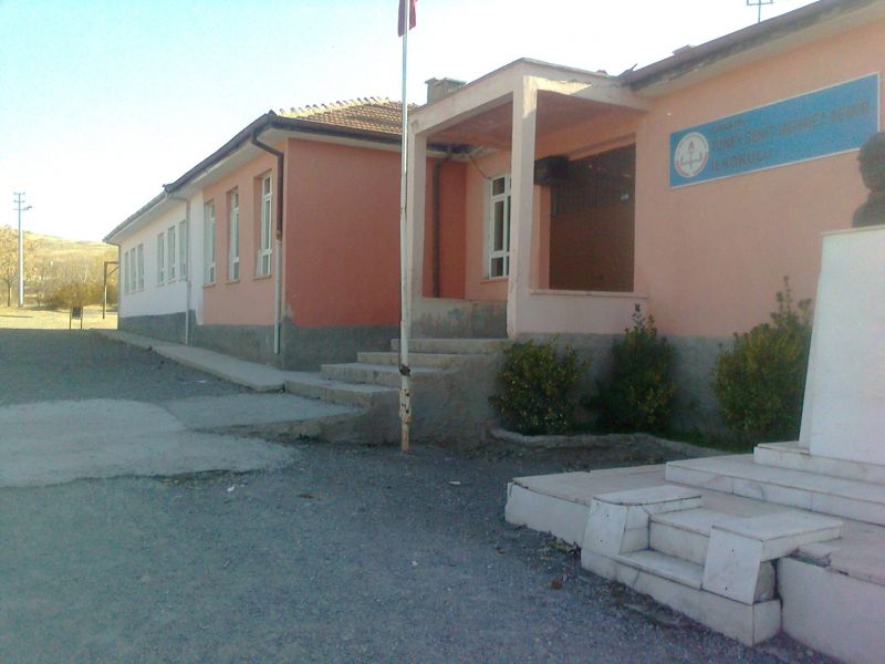 Tüney Şehit Mehmet Demir İlkokulu 