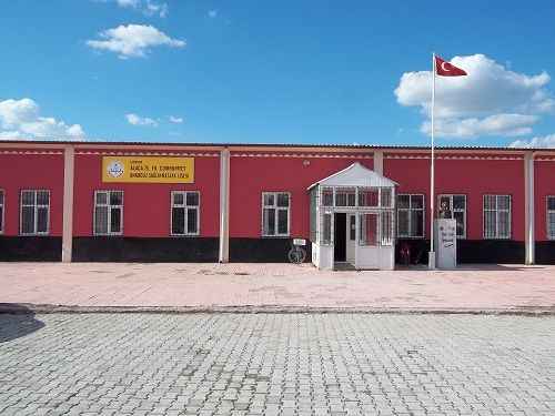 Alaca Anadolu Sağlık Meslek Lisesi 