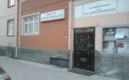 Alaca Öğretmeni 