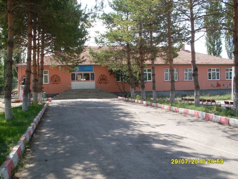 Alacahöyük Ortaokulu 