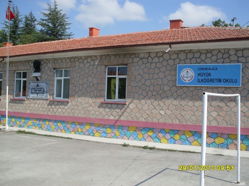 Alacahöyük İlkokulu 