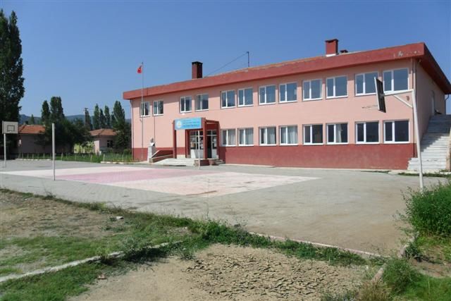 Yavu Ahmet Hamid Çağıl Ortaokulu 