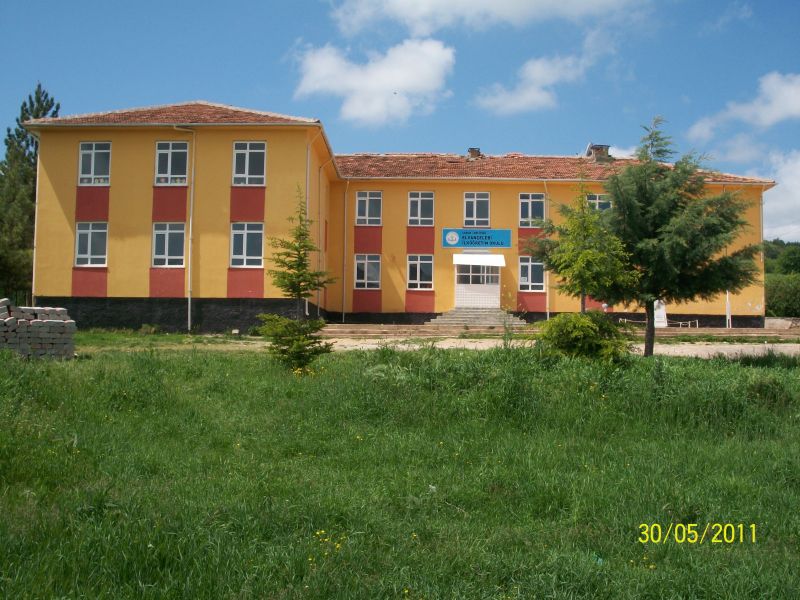 Elvançelebi İlkokulu 