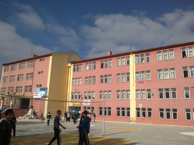 Cumhuriyet Anadolu Lisesi 