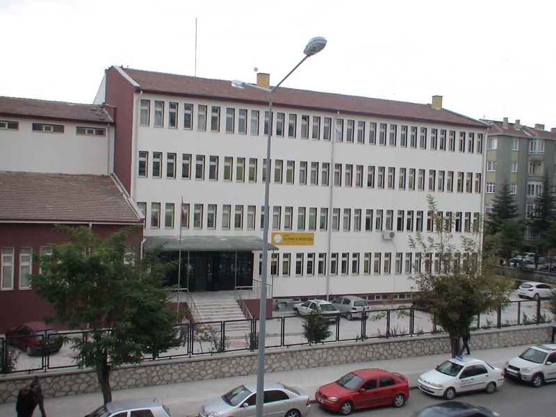 Kız Teknik Ve Meslek Lisesi 