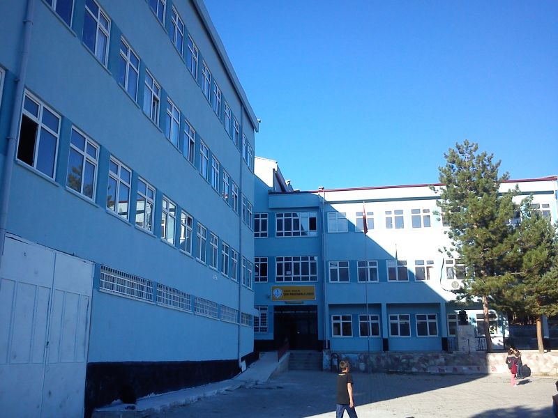 Oğuzlar Çok Programlı Anadolu Lisesi 