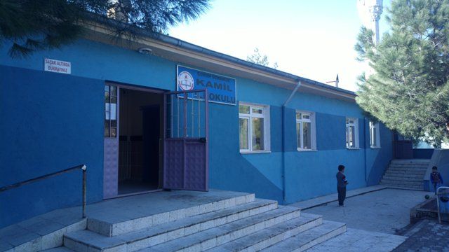 Kamil İlkokulu 
