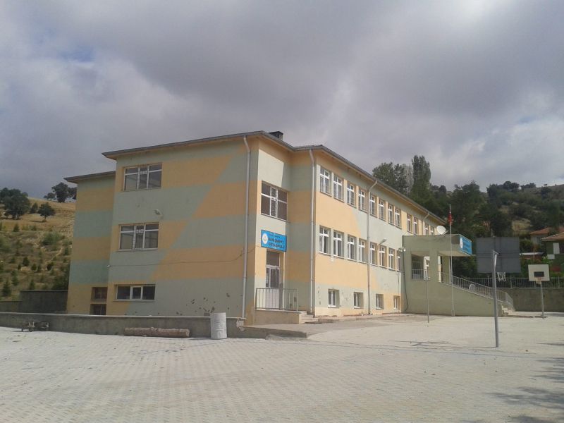 Danışment Ortaokulu 