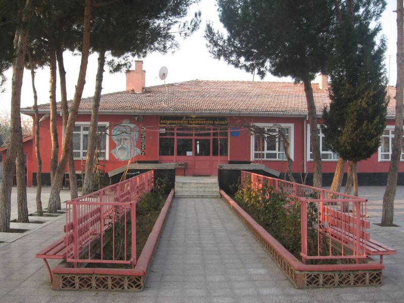 Akşemseddin İlkokulu 