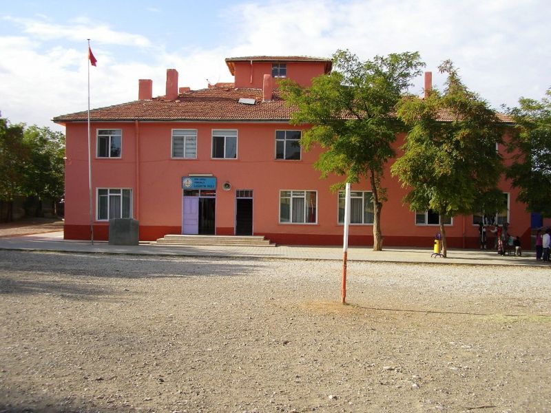 Yörüklü İlkokulu 
