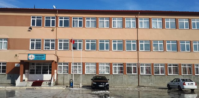 Cumhuriyet İlkokulu 