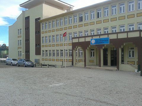 Toki Necip Fazıl Ortaokulu 