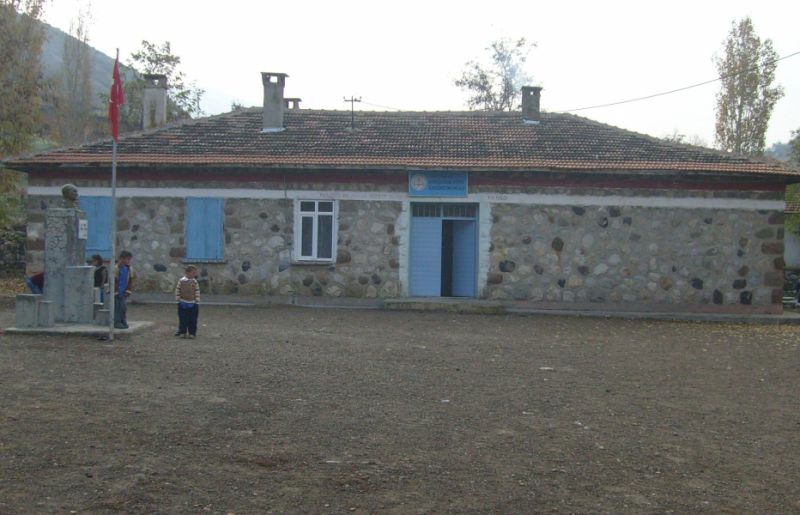 Gökçeağaç İlkokulu 
